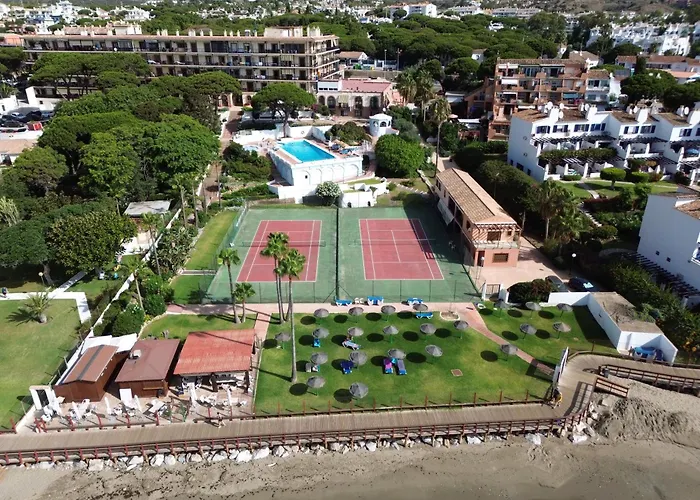 Alhamar Apartment Beachfront In Calahonda