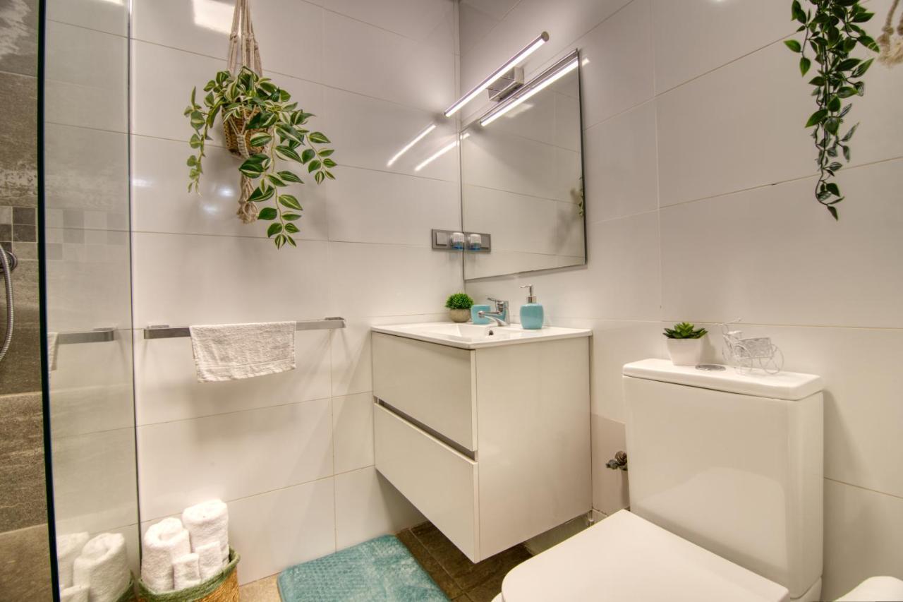 Apartment Alhamar Beachfront In Calahonda