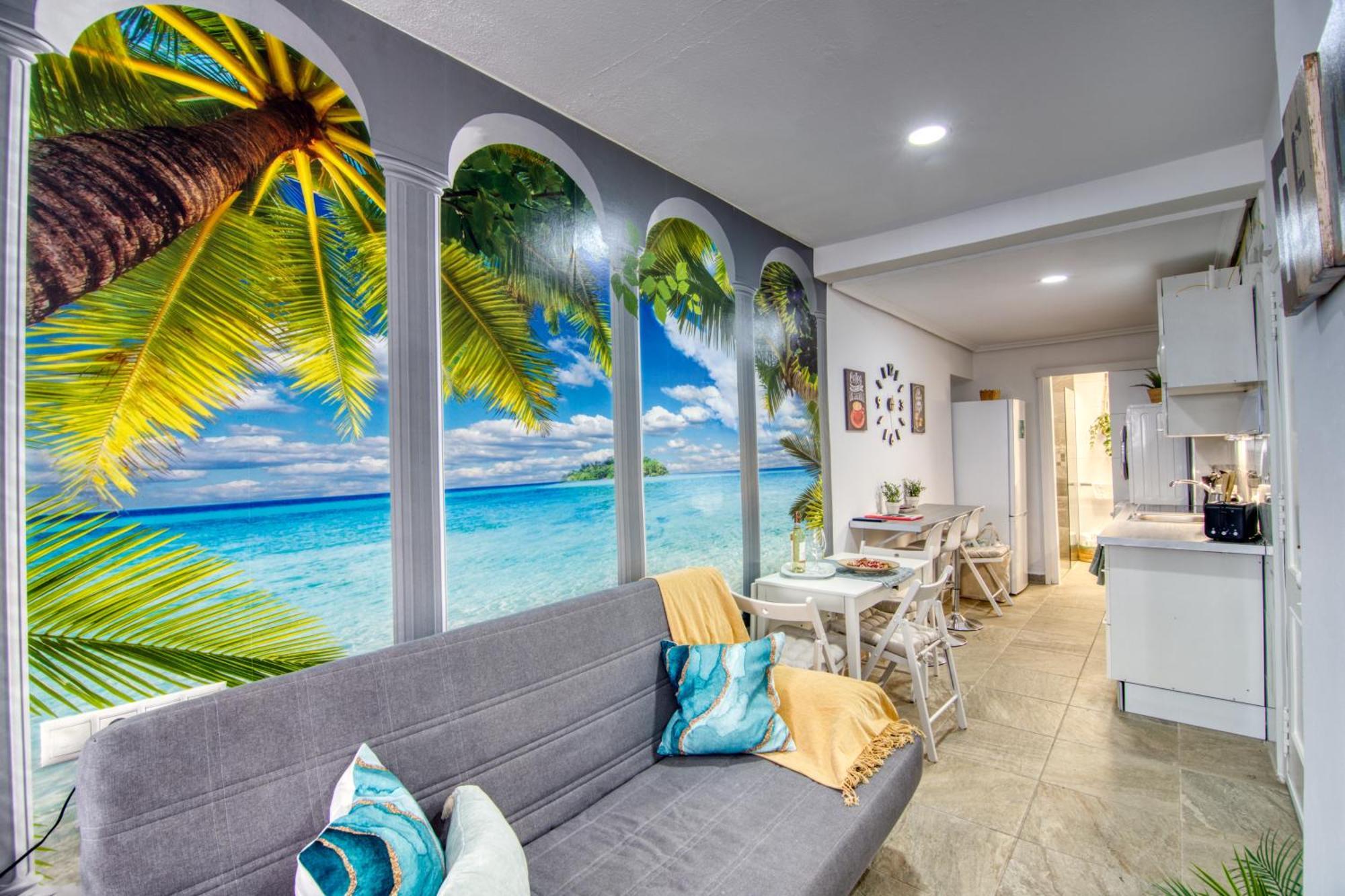 Alhamar Beachfront In Calahonda Apartment