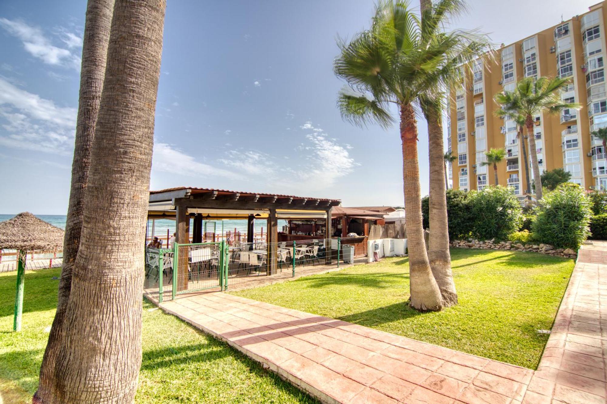 Alhamar Beachfront In Calahonda Sitio de Calahonda
